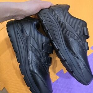 Brooks Addiction Walker V-Strap Black Leather Walking Shoes Men's Size 9.5 Wide